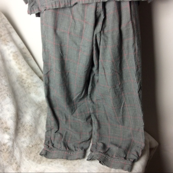 Cabernet‎ Pajama 2PC Set Women's Medium B/W & Red Herringbone Plaid - Picture 7 of 15